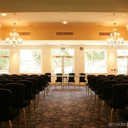 The Pinewood Hotel 